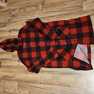 Long Sleeve and knee length Buffalo Plaid Top. Size Xl White Birtch Brand.